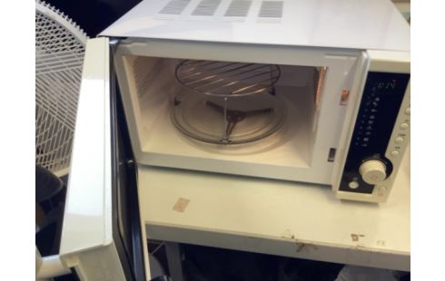 FOUR MICRO ONDES SILVERCREST