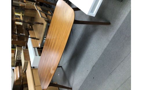 TABLE OVALE LOOK 70S