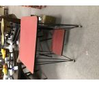 MEUBLE TV ROUGE VINTAGE SUR ROULETTES