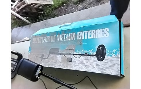 DETECTEUR DE METAUX CARTON RSV2