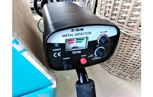 DETECTEUR DE METAUX CARTON RSV2