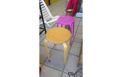 TABOURET L'UN 