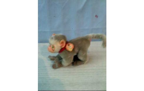 PELUCHE