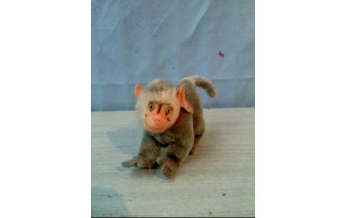PELUCHE