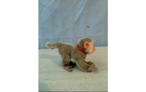 PELUCHE