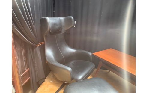 RELAX MET OTTOMAN VITRA LE GRAND REPOS DESIGN A. CITTERIO NIEUWPRIJS +/- 12100 EURO