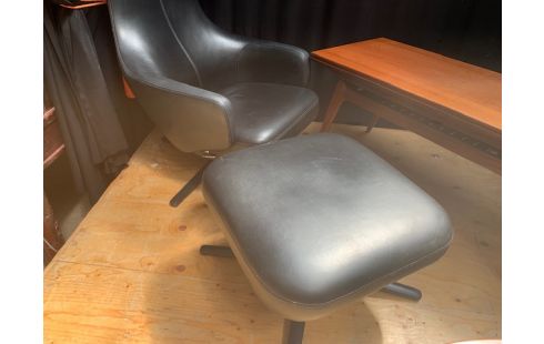 RELAX MET OTTOMAN VITRA LE GRAND REPOS DESIGN A. CITTERIO NIEUWPRIJS +/- 12100 EURO