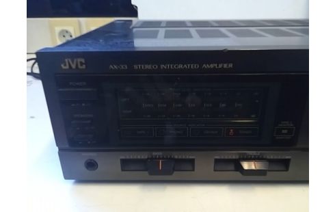 AMPLIFICATEUR JVC AX 33