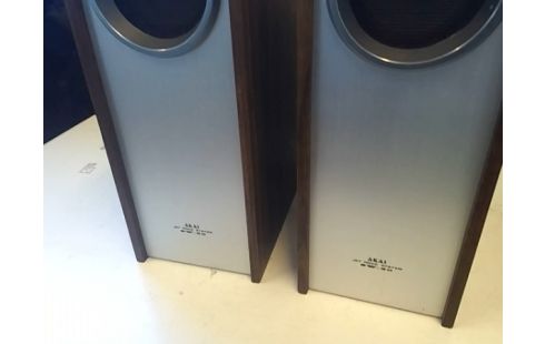 PAIRE D'ENCEINTES AKAI JET ROAD SYSTEM SW 30