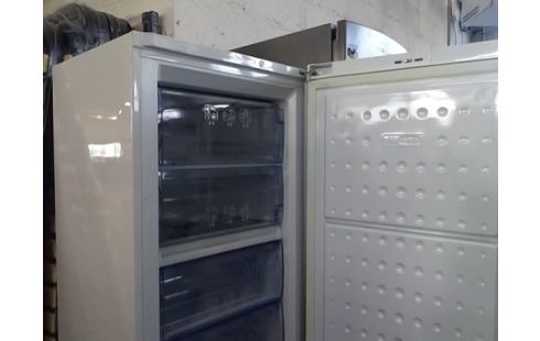 CONGELATEUR ARMOIRE BEKO 237L / 7T