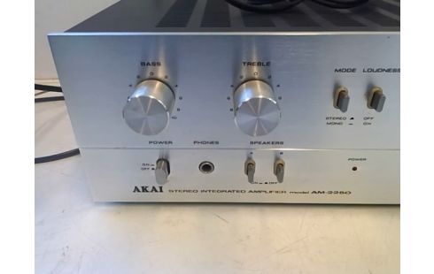 AMPLIFICATEUR AKAI AM 2250