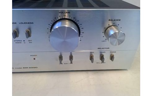 AMPLIFICATEUR AKAI AM 2250