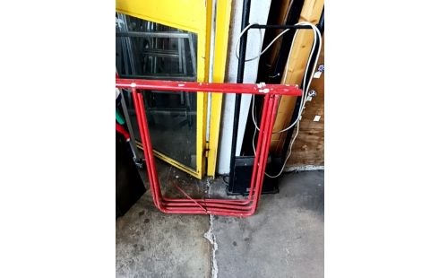 TRETEAU METAL ROUGE LA PAIRE