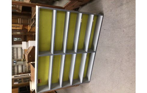 ETAGERE GRISE