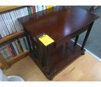 TABLE D'APPOINT PM SUR ROULETTES