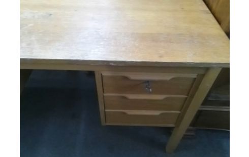 BUREAU 6T AVEC CLEFS