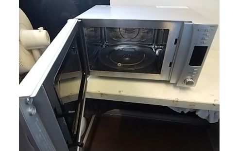FOUR MICRO ONDES CANDY CMC 25D DS MULTIFONCTIONS