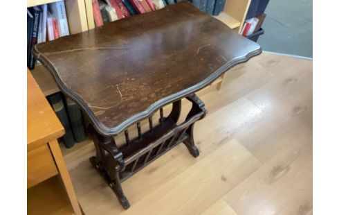 TABLE D’APPOINT PORTE REVUE