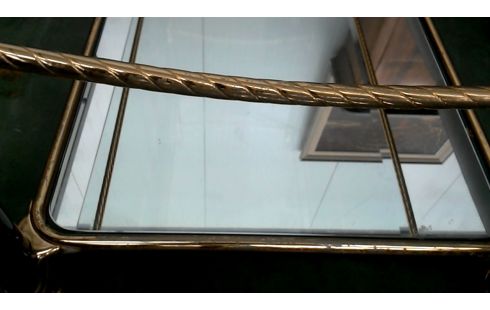 MESA DE SALÓN LATÓN HIELO BISELADO