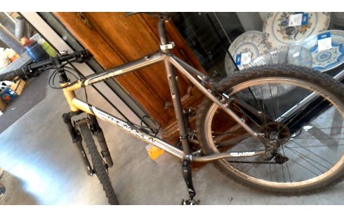 BICICLETA DE MONTAÑA GRIS BRONCE