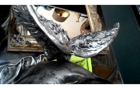 STATUE PVC