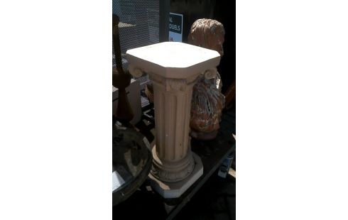 SÄULE WEISS