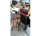 LA PAIRE QUEUES DE BILLARD    NOIRES