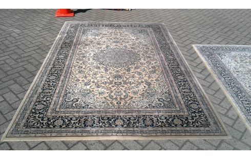 TAPIJT BEIGE ZWART