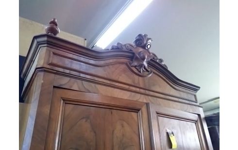 ARMOIRE 2P AVEC ETAGERES ET 3T INTERIEUR