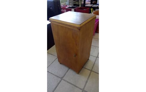 MUEBLE AUXILIAR AÑADA