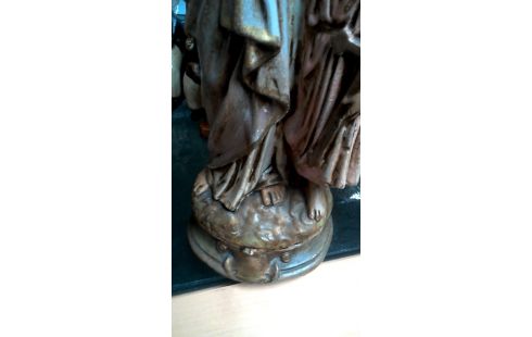 ESTATUA YESO