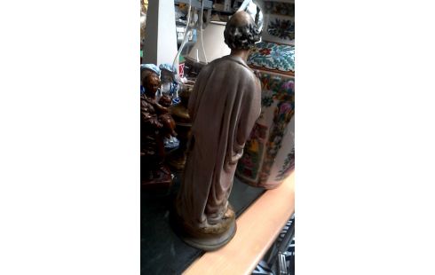 ESTATUA YESO