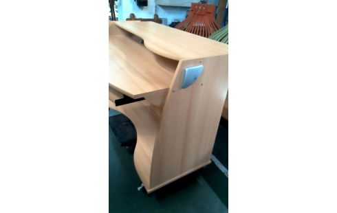 BUREAU HOUT LOOK