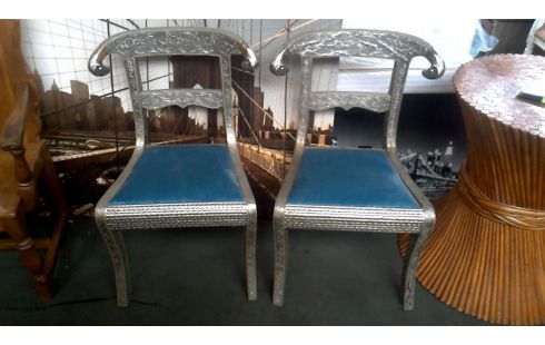 2 CHAISES