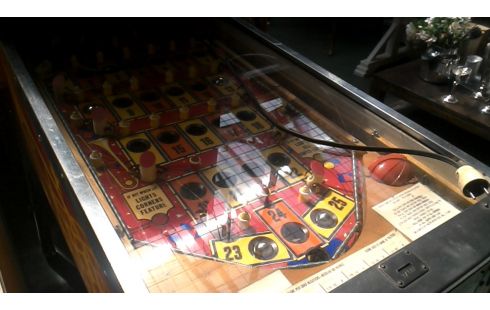 SPEELAUTOMAAT BALLY