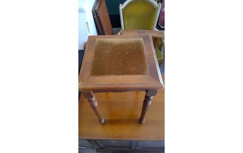 TABURETE, , ALMOHADA