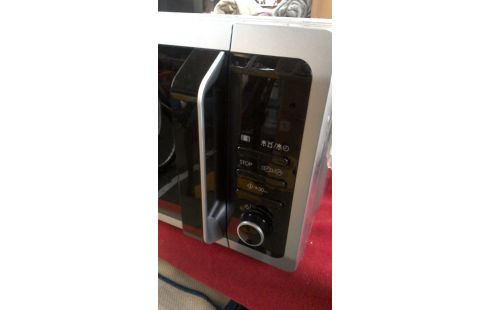 MICRO ONDES SHARP GRIS