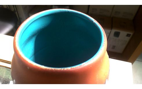 VASE IM VINTAGE-STIL BRAUN