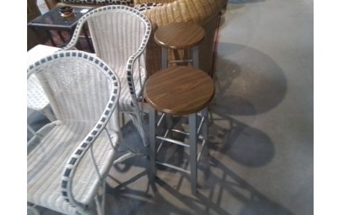 TABOURET METAL ET BOIS