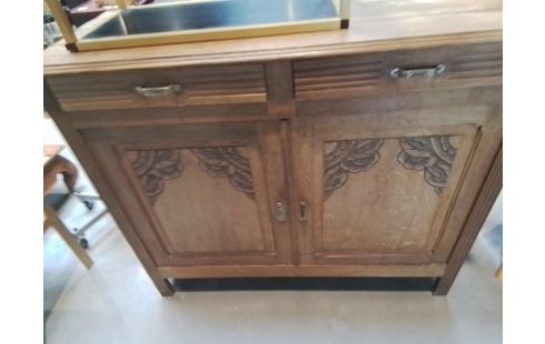 MEUBLE EN CHENE 2T2P SCULPTE