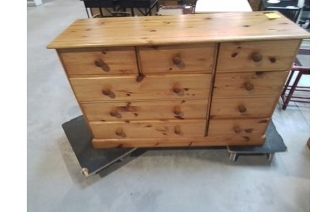 MEUBLE EN PIN 9T