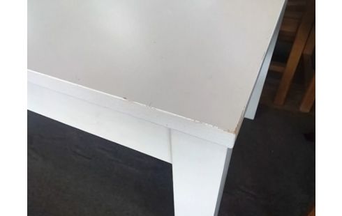 TABLE MODERNE BLANCHE AVEC 2 ALLONGES (PLUSIEURS RAYURES)