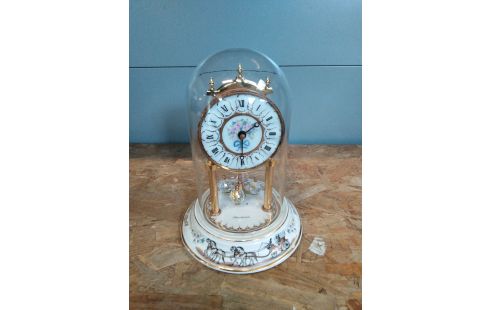 PENDULETTE VERRE PORCELAINE