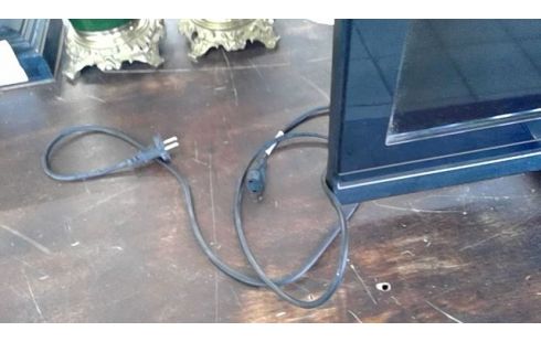 TELEVISEUR SONY SANS  TELECOMMANDE