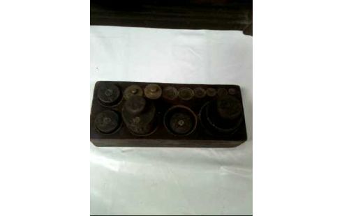 BALKENWAAGE GUSSEISEN +GEWICHTE