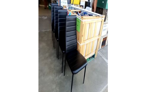 CHAISE MODERNE NOIRE LE LOT DE 4
