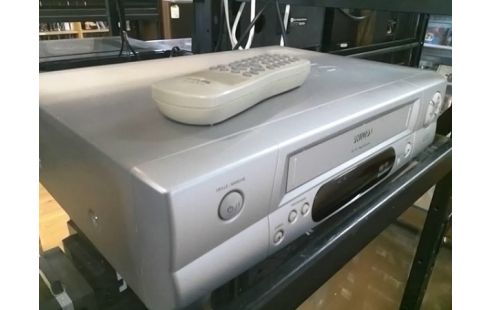 MAGNETOSCOPE PHILIPS VR 170 AVEC TELECOMMANDE (TEST OKAY)