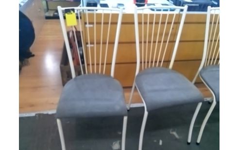 LOT DE 4 CHAISES FER ASSISES GRISE (QLQS TACHES)