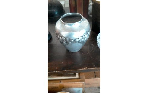VASE ETAIN SIGNE LEBRUN