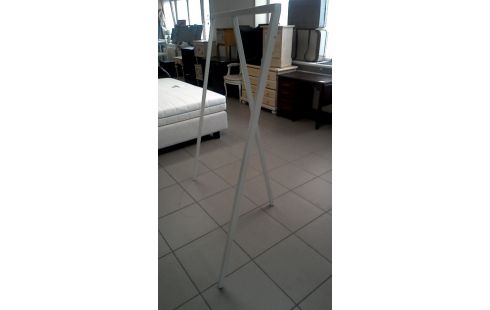 KLEIDERSTÄNDER WEISS METALL DAS STÜCK